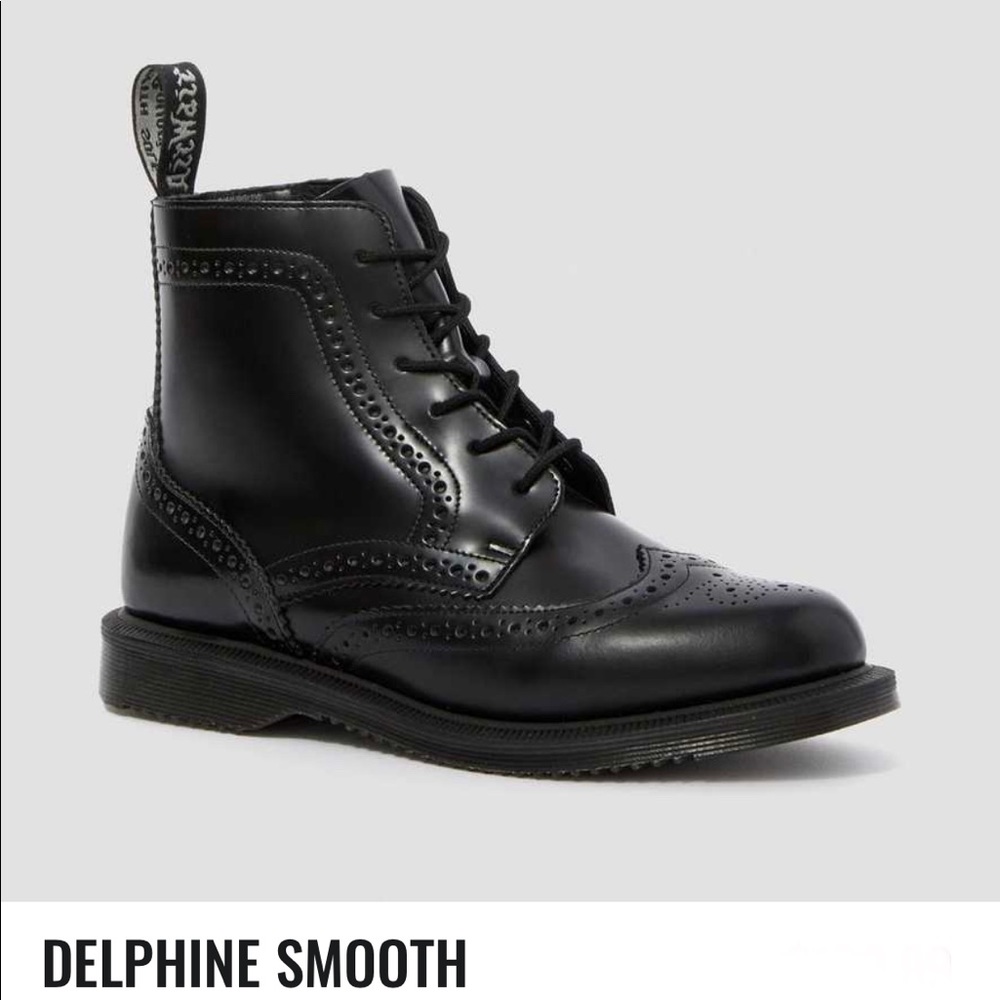 DR MARTENS